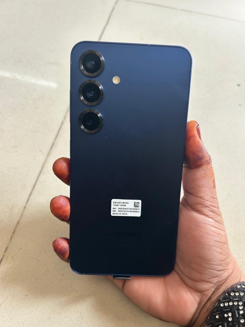 Samsung Galaxy S25 5G (Navy, 12GB RAM, 128GB Storage) | Snapdragon 8 Elite for Galaxy Processor | 50MP Triple Camera | 6.2-inch Dynamic AMOLED 2X Display | 4000mAh Battery | 5G Smartphone